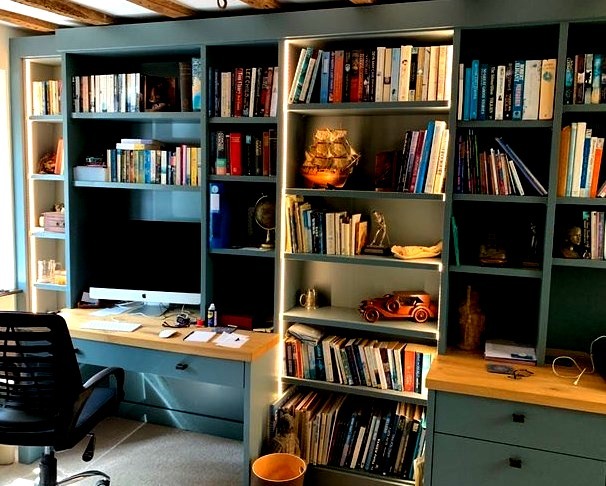 Built-In Home Office in Sussex